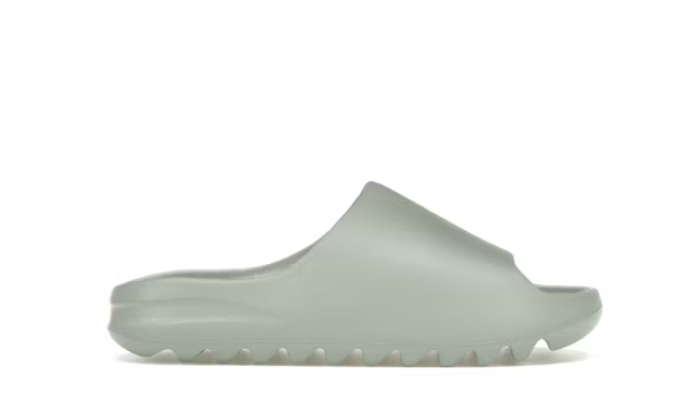 YEEZY SLIDE SALT