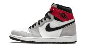 USED JORDAN 1 LIGHT SMOKE GREY 'SIZE 9.5'